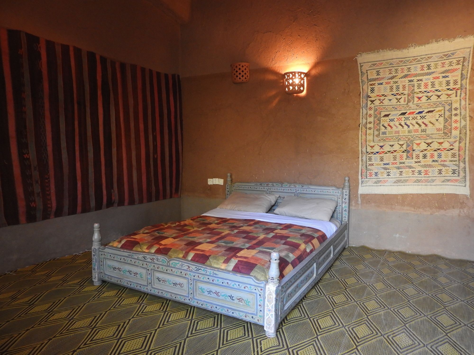 Carrefour Des Nomades Hotel Oulad Driss Exterior photo